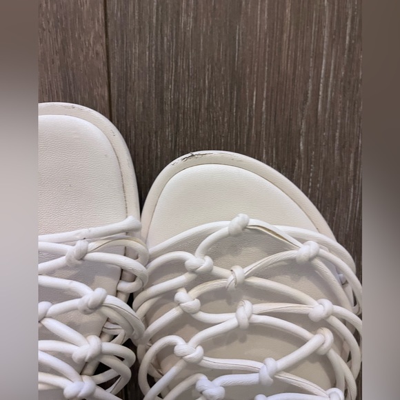 Seychelles Authentic White Strappy Slide Sandals / Mykonos sandal - Picture 2 of 6